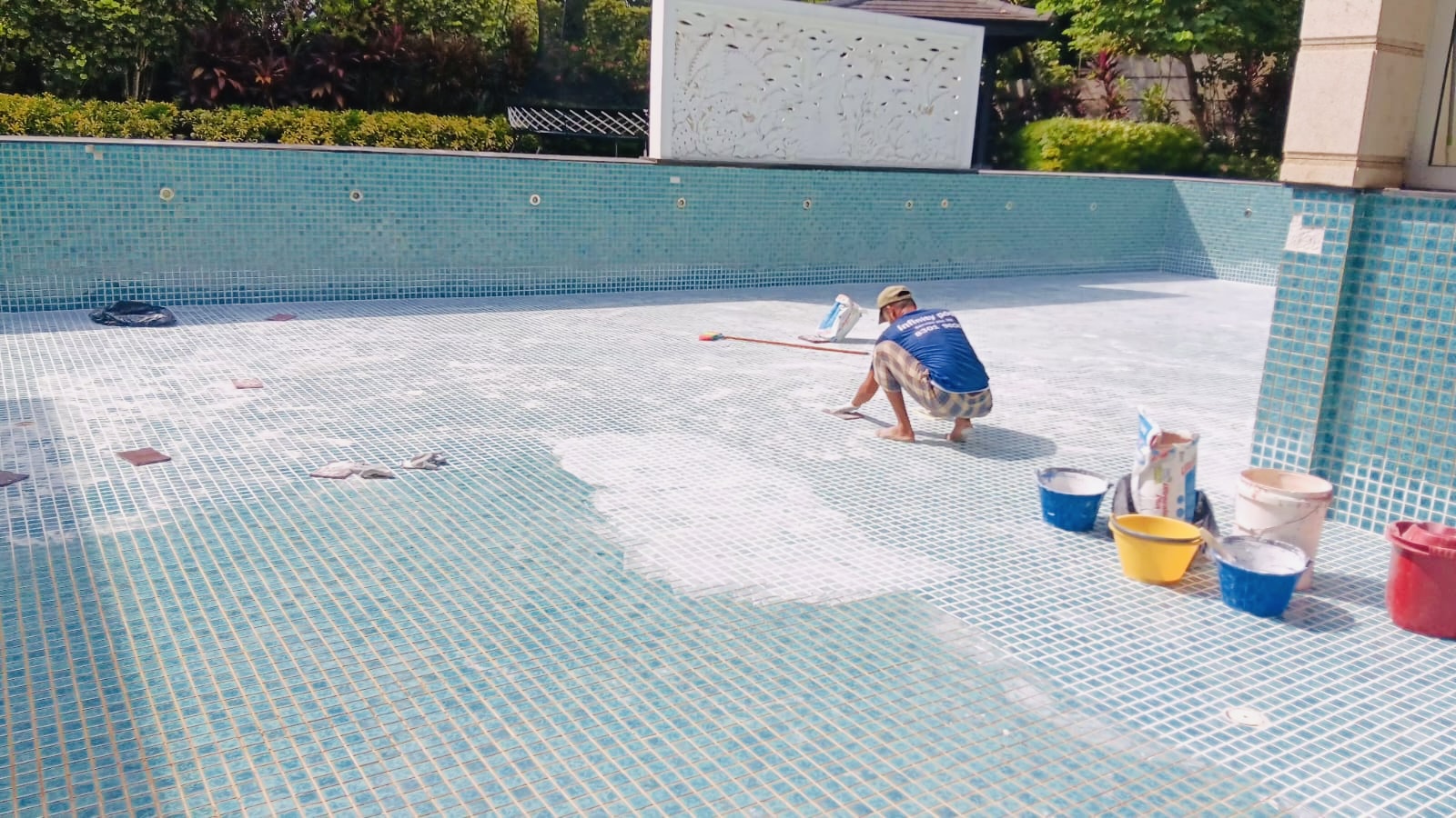 swimming-pool-grout-replacement-singapore
